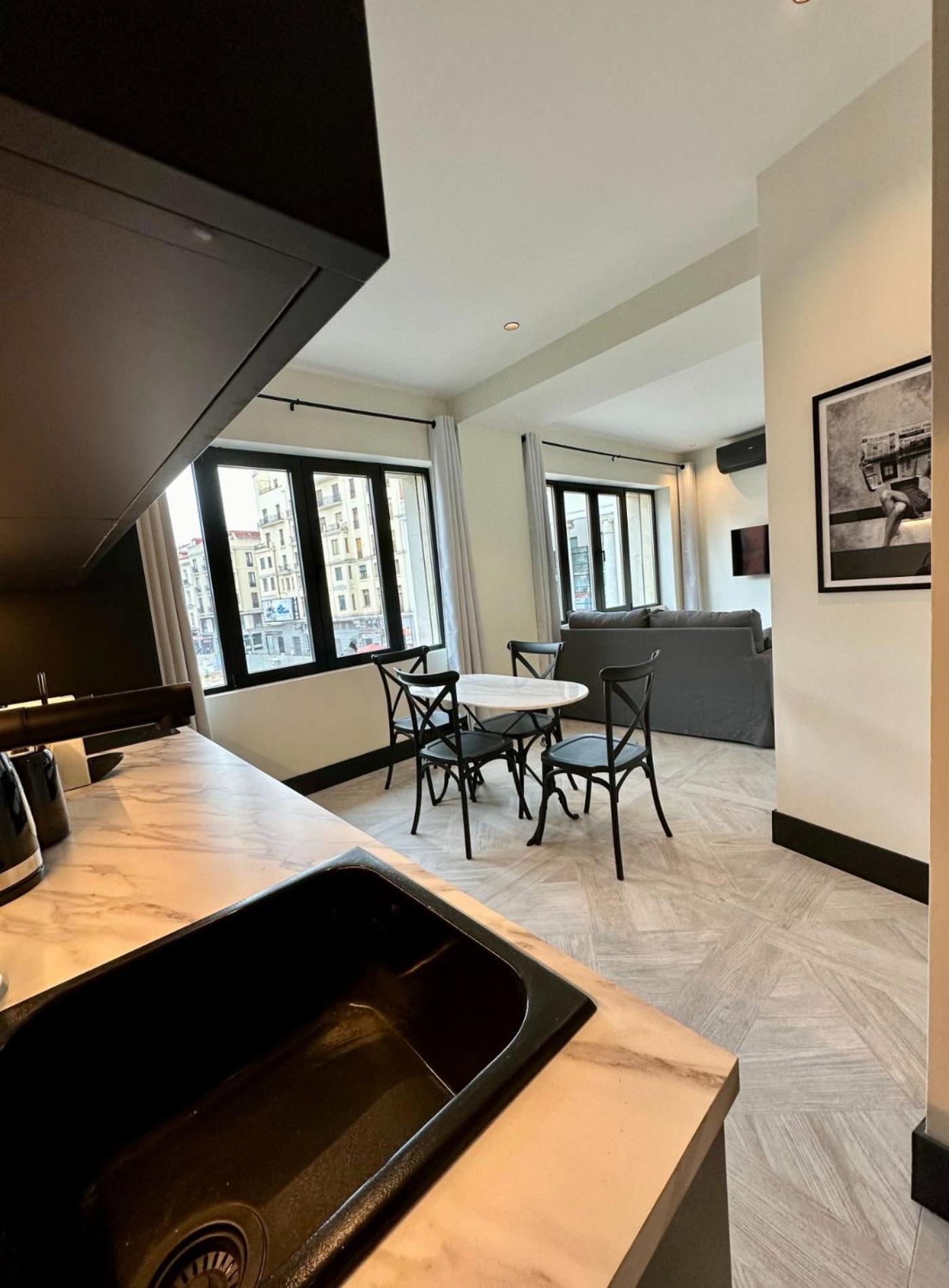 Chic Apt Para 4Pax En Plaza Del Carmen-Gran Via E2 Madrid Eksteriør billede